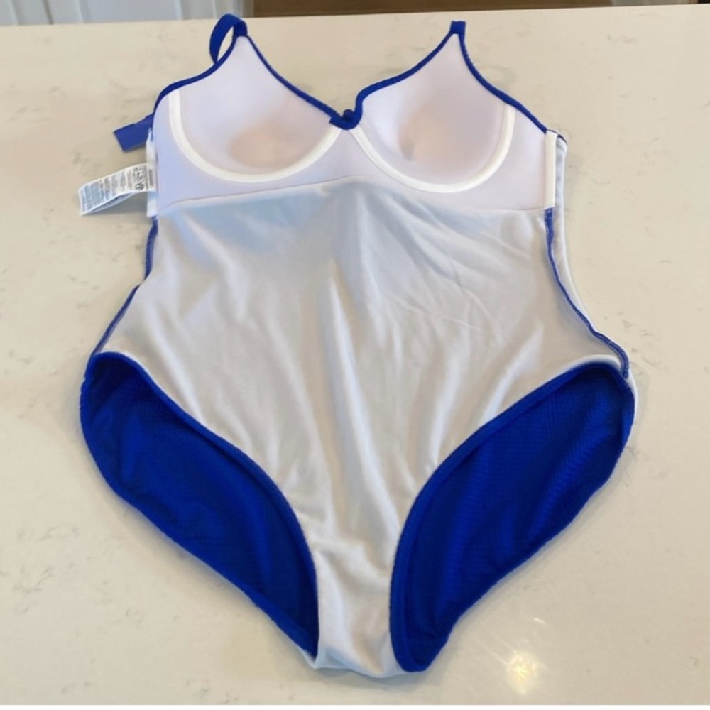 Boden Capri Cup Size Swimsuit Cobalt Blue Seersucker One-Piece Padded Bra 38B - Picture 7 of 11